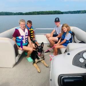 Meet your Posher, Addie